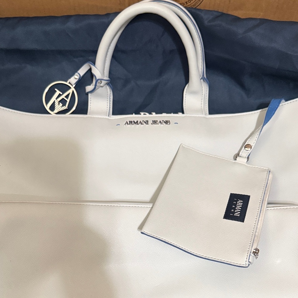 Armani Jeans White Leather Tote Bag - Picture 5 of 5